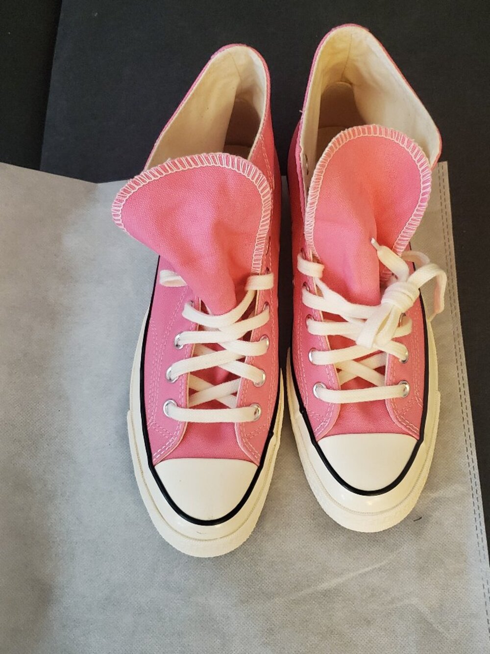 CONVERSE PINK HIGH TOP ALL STAR CHUCK TAYLOR WOMEN'S  U.S. SIZE 9 1/2   NWOT